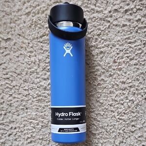 Hydro Flask 24 Oz Cascade Blue Wide Mouth Bottle with Black Straw Cap And Handle